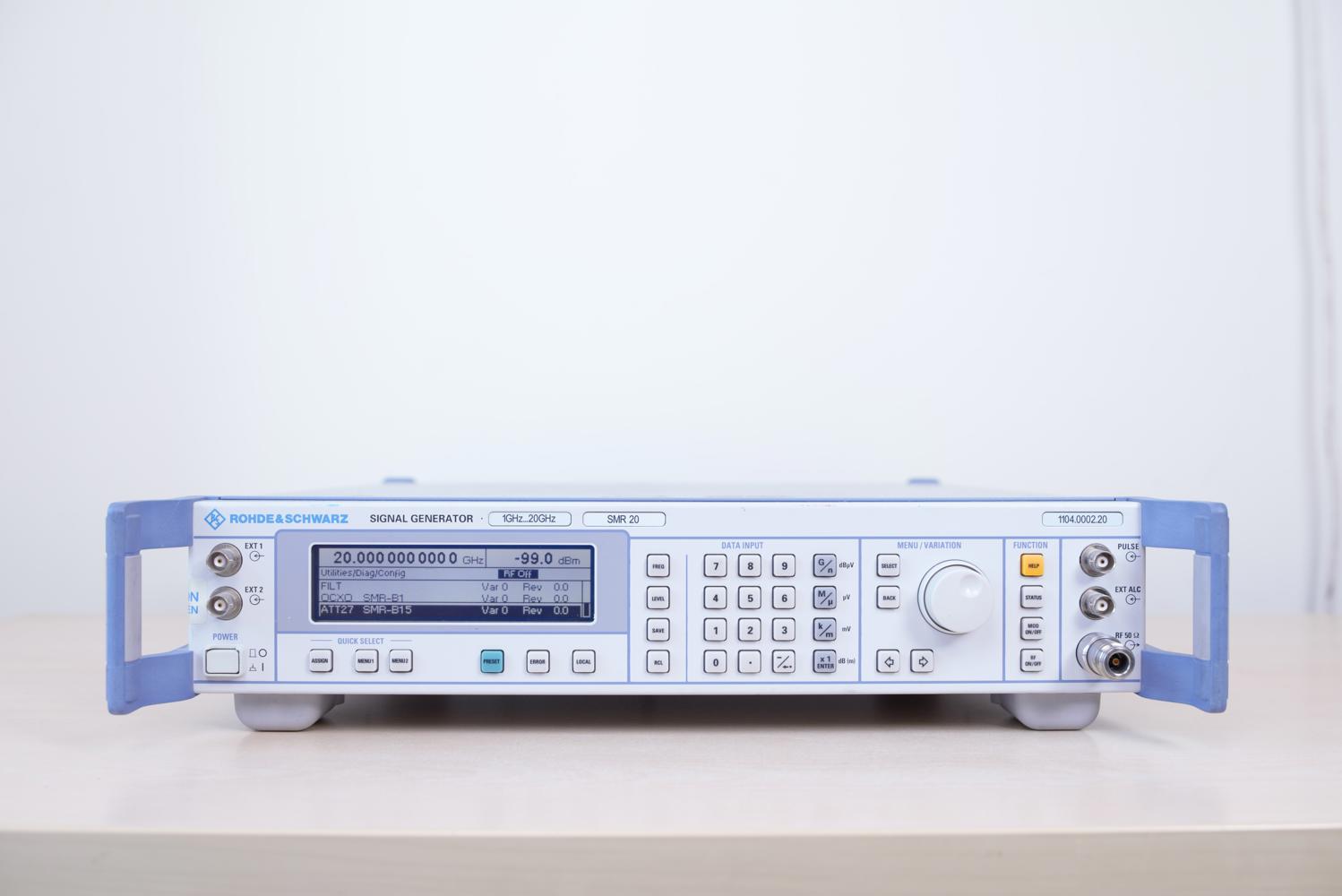 Генератор сигналов Rohde & Schwarz SMR